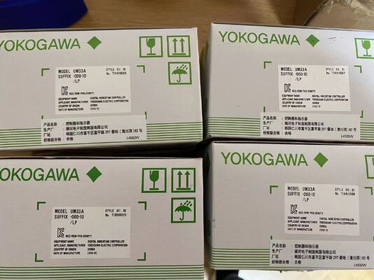 YOKOGAWA UM33A-000-10LP Temperature Controller | 1/4 DIN, PID, Thermocouple, Relay Output, Low Profile