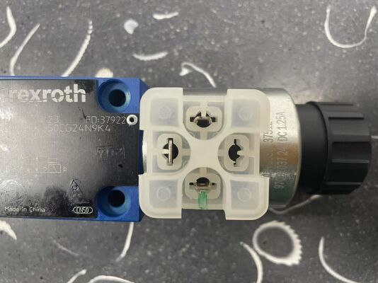 Rexroth M-3SED 6 CK13/350CG24N9K4 | NG6 3/2 Solenoid Valve 24V DC