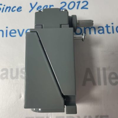 20A 600V AC DC Allen Bradley 802T-ATP 2 Position Selector Switch