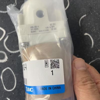 AR30-02G-A SMC Air Regulator 1/4 Port 0.05-0.9 MPa With Gauge