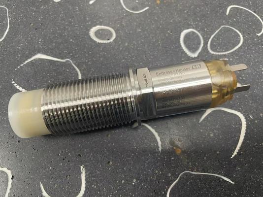 Fti26-1123/0 71380265 E&H Instruments Nivector Capacitive Level Sensor 12-30V DC