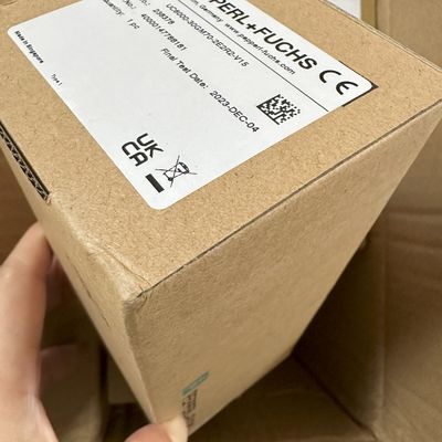 PEPPERL+FUCHS UC6000-30GM70-2E2R2-V15 Ultrasonic sensor