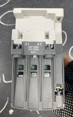 AX40-30-10-81 Industrial Contactor Heavy Duty Motor Control Solution ABB Positioner