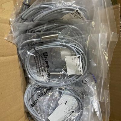 NCB8-18GM50-Z4 | Pepperl+Fuchs | Ultrasonic Sensor/30 mm Range/PNP Output