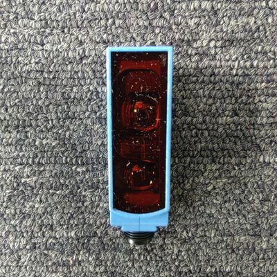 SICK DE-79183 Background Suppression Photoelectric Sensor