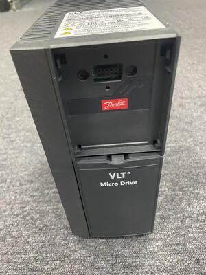 Danfoss FC-051P4K0T4E20H3BXCXXXSXXX VFD | 4.0 kW, 380-480V, 3-Phase, IP20, Built-in EMC