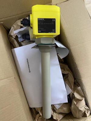 VEGA CAP98.XPYDS Level Switch | Capacitance, Plastic Housing, 3/4" NPT, PNP/DPDT, IP66/IP68