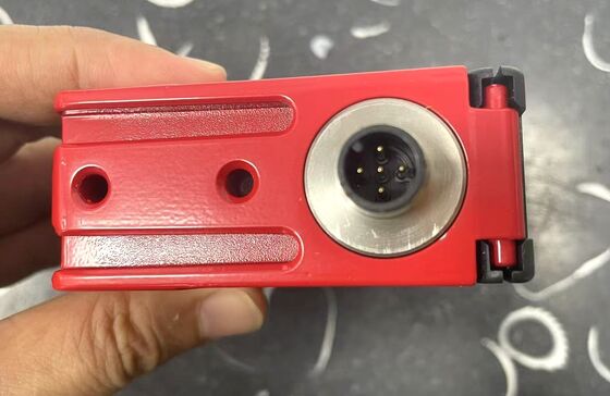 Leuze ODSL 96B MC66-S12 Distance Sensor | Optical, 500mm, 4-20mA, IO-Link, IP67, M12