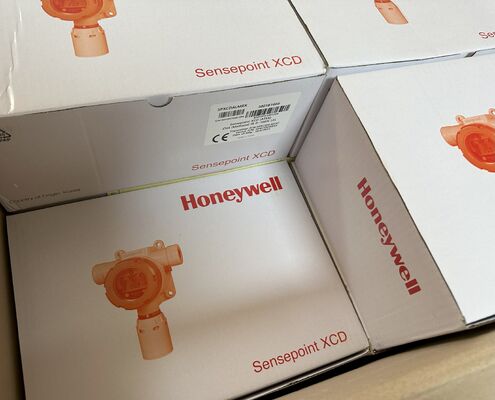 Honeywell SPXCDALMTXF Transmitter | Differential, 4-20mA+HART, 0-1 bar, 1/4" NPT, IP65, IS, Flush Mount