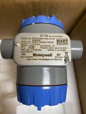 Honeywell STG74S-E1G000 Transmitter | Gauge, 4-20mA, 0-6 bar, 1/2" NPT, IP65, General Purpose