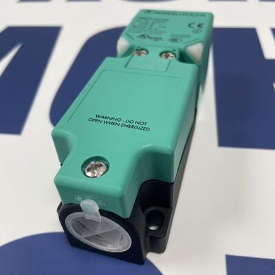 Pepperl+Fuchs NBB20-U4-UU Sensor | Cylindrical, M30, 10mm, DC 3-Wire, PNP, 4-Wire, Analog