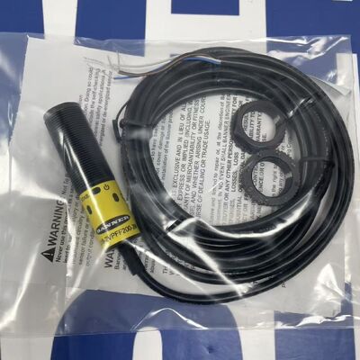 Banner S18-2VPFF200-2M Sensor | Background Suppression, 20-200mm, 2 PNP, M8, IP67, Laser