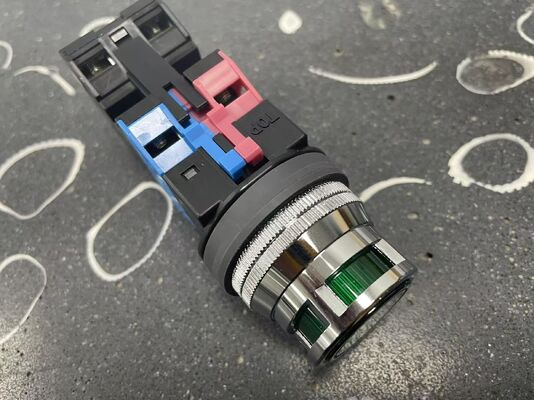 IDEC ALFN22611DNG Relay | Safety, Dual-Channel, 24V DC, 6 NO Contacts, Cat. 4, PL e, DIN Rail