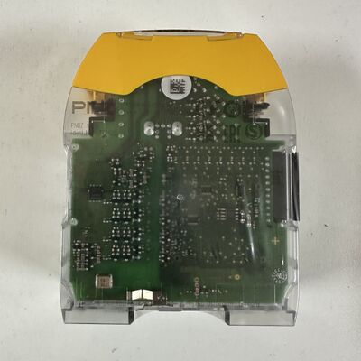 Pilz 772100 | PNOZmulti 2 Base Unit, 24V DC, Configurable Safety Controller