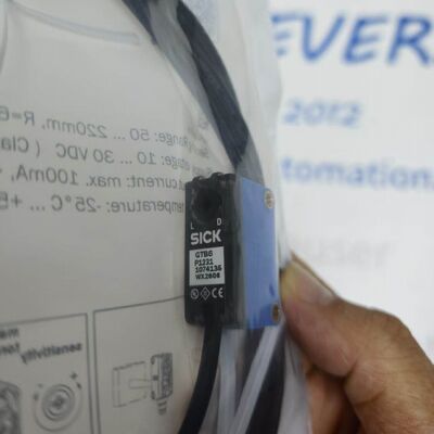 SICK GTB6-P1231 | W6 Photoelectric Sensor, 15-250mm BGS, PNP, M8