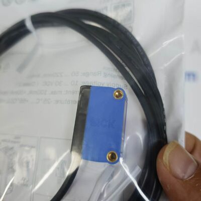 SICK GTB6-P1231 | W6 Photoelectric Sensor, 15-250mm BGS, PNP, M8