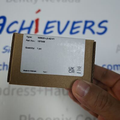 P+F NBB20-L2-A2-V1 | 40x40mm Inductive Sensor 20mm Flush, PNP 4-wire, M12 Plug